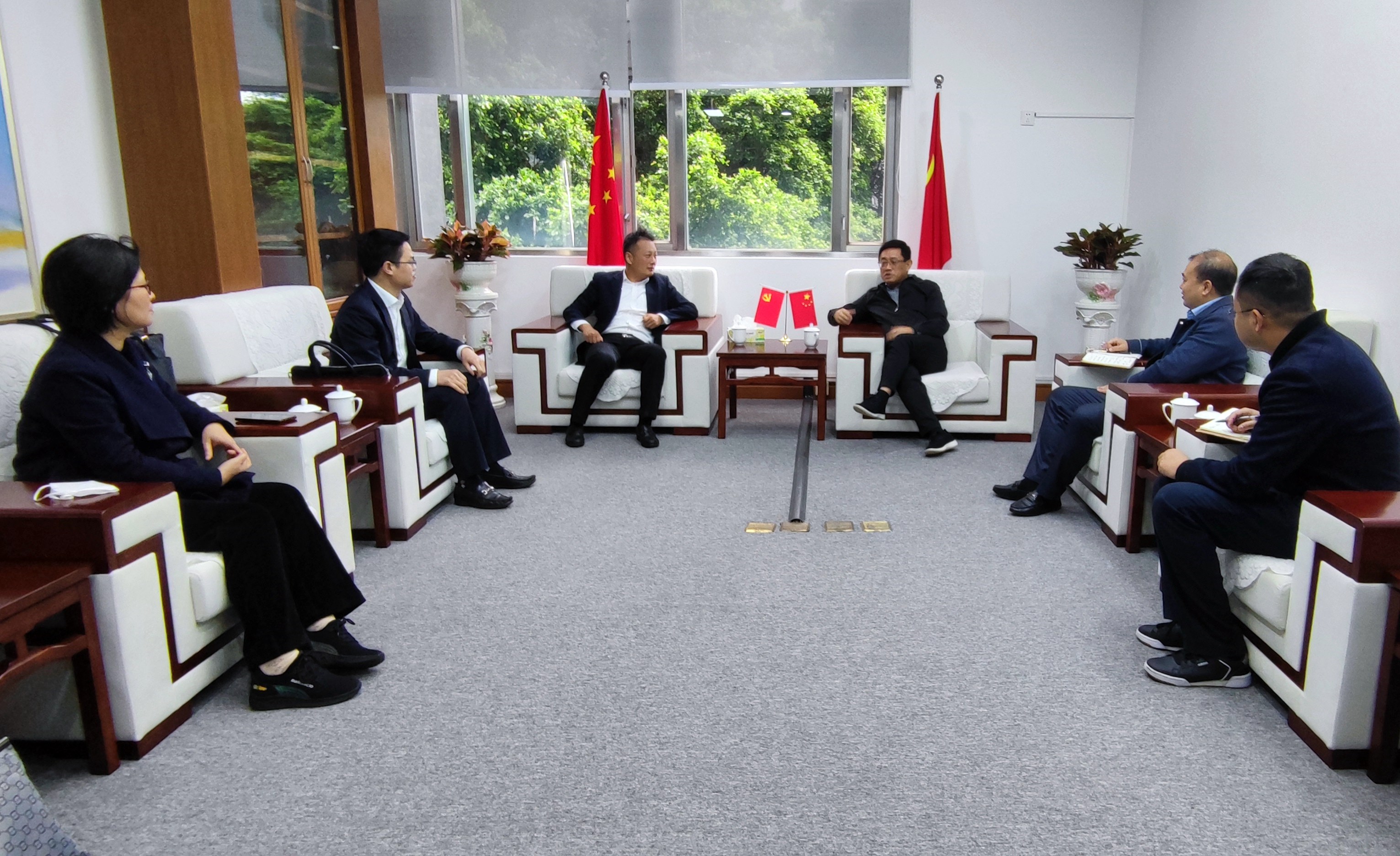 武岳彪拜訪財政部廣東監(jiān)管局.jpg