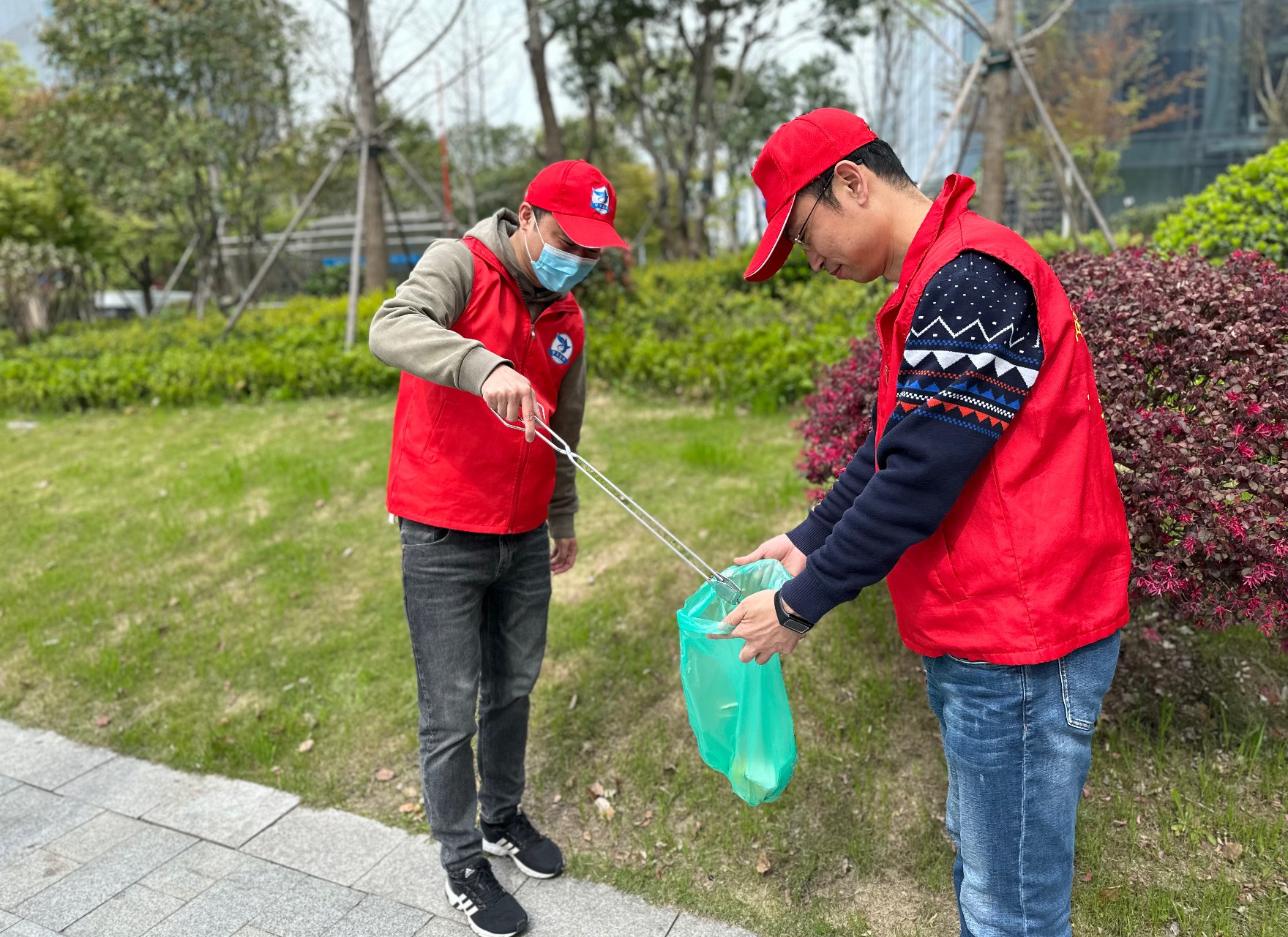 浙江分公司組織志愿者活動(dòng)2_2.jpg