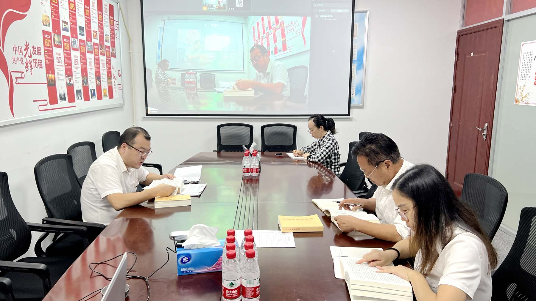 勘查院（生態公司）黨支部高質量辦好讀書班 推動主題教育走深走實2.png