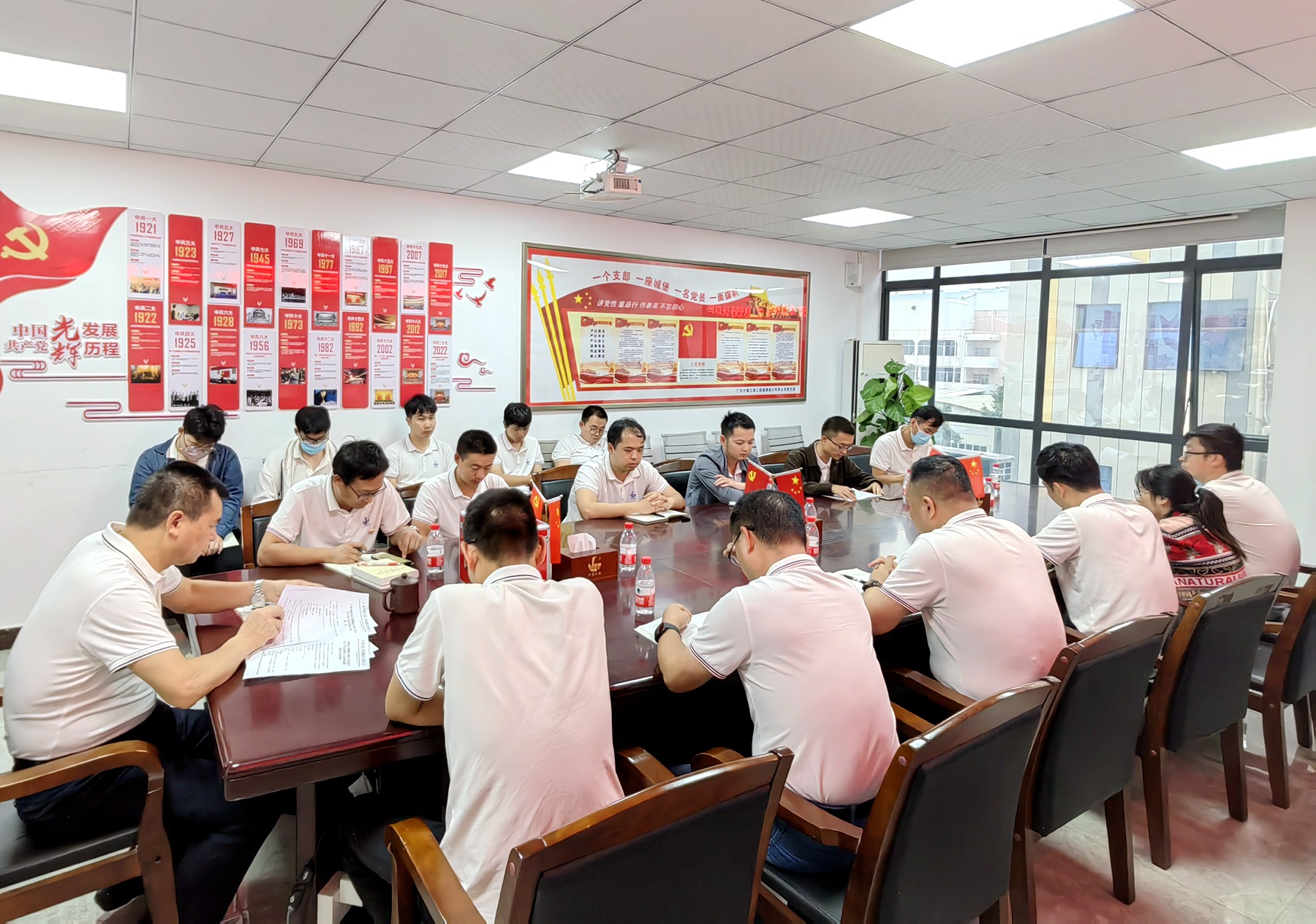 勘測公司開展“學習身邊好榜樣，立足崗位做貢獻”主題黨日活動2.jpg