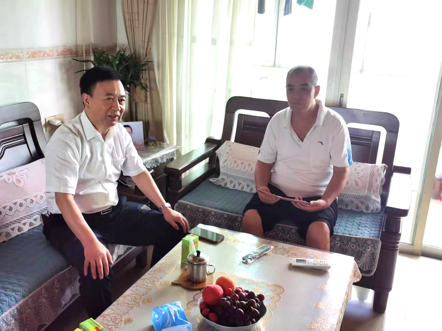 3.沈志全慰問.jpg