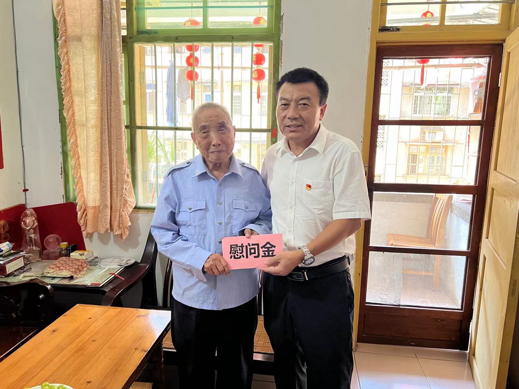 10.202慰問.jpg