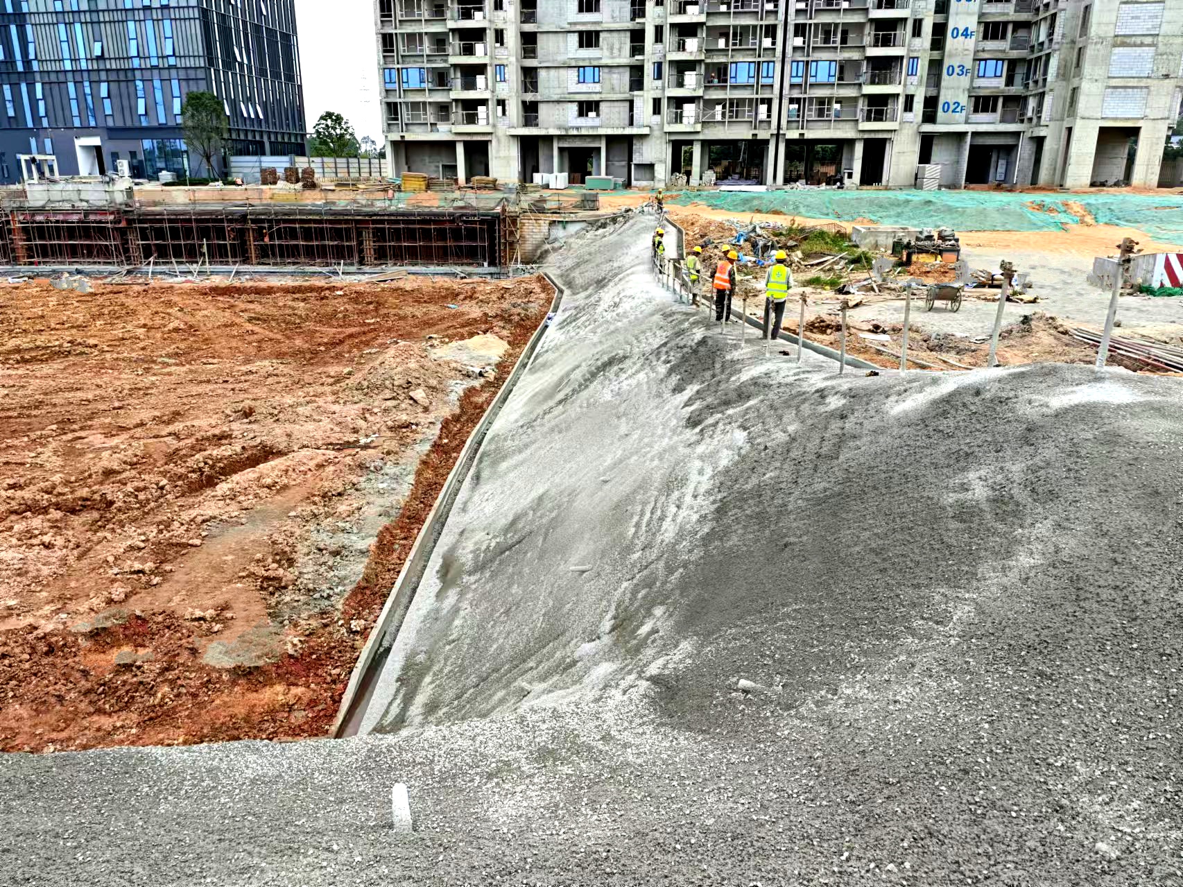 廣州市增城區新塘鎮廣園快速路南側地塊基坑支護工程.jpg