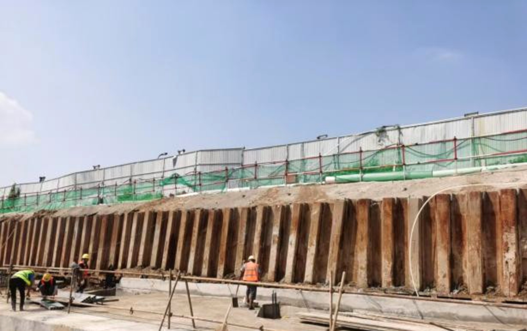 8.泉意光罩建設(shè)項(xiàng)目二期土方樁基工程項(xiàng)目.jpg