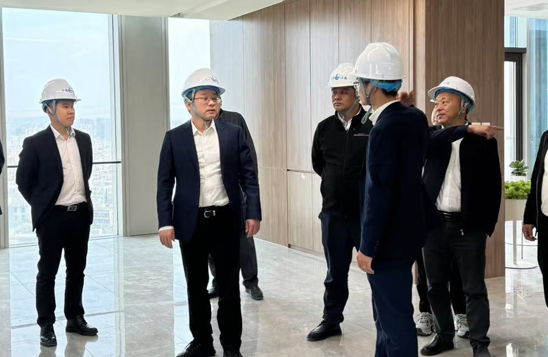 中煤江南（廣東局）領導帶隊深入基層開展平安一季度安全生產檢查并慰問項目一線員工3.jpg