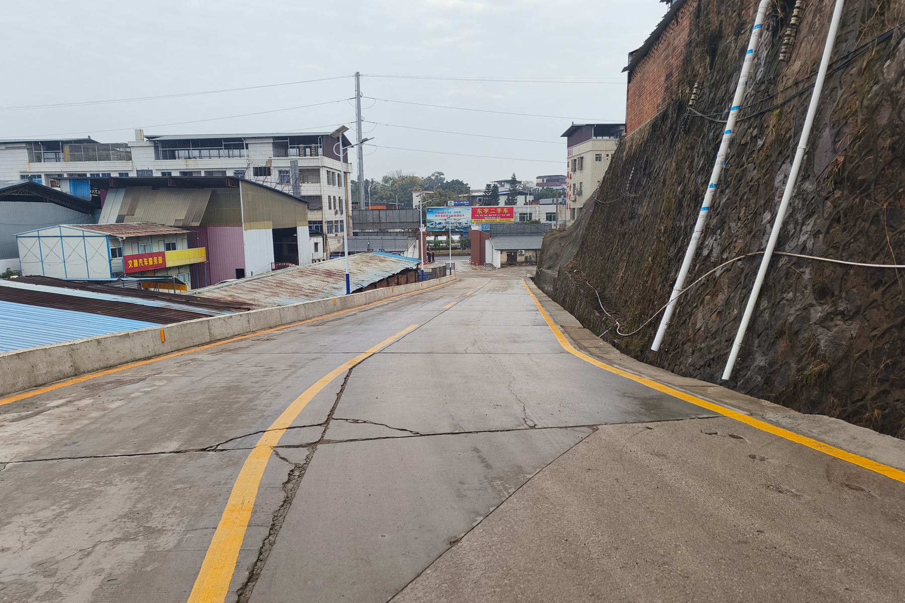 維修改造換新顏  暢通出行暖民心改造后 (2).jpg